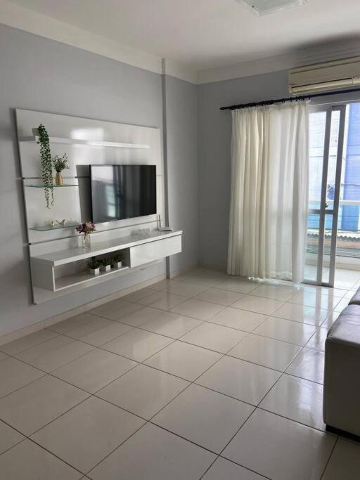 Apto Central, 2 Quadras Da Praia, Com Estacionamento Apartamento Balneario Camboriu