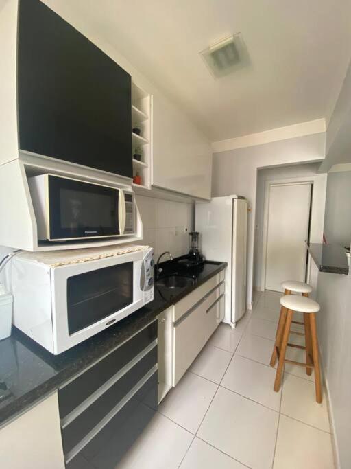 Apto Central, 2 Quadras Da Praia, Com Estacionamento Apartamento Balneario Camboriu